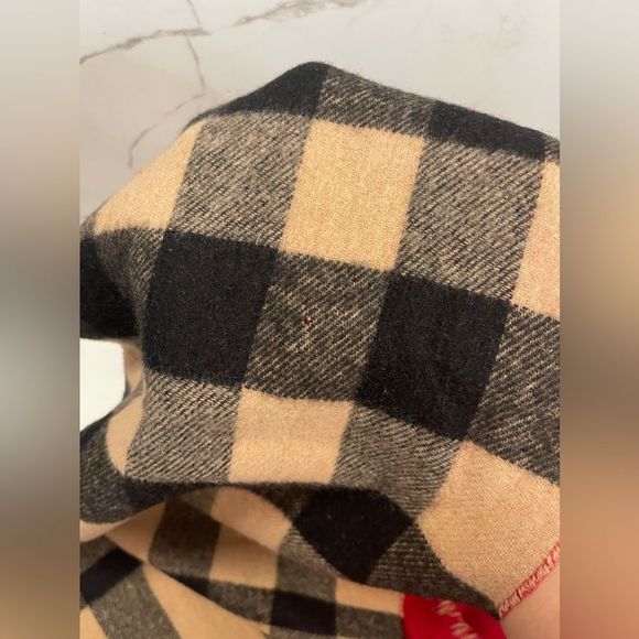 ❌SOLD❌BURBERRY Cashmere Reversible Giant Check Scarf - Picture 9 of 11